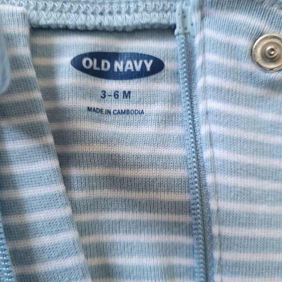 BABY GIFT SET Old Navy footed striped pj's & BABY KISS Towel & Washcloths Blue - Picture 7 of 14